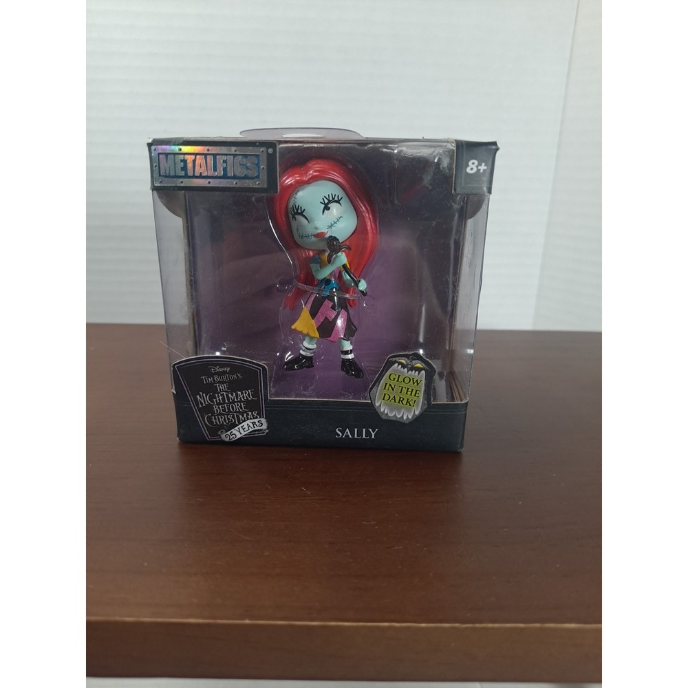 NEW Nightmare Before Christmas‎ 25 Years Metalfigs Sally Glow in The Dark Figure